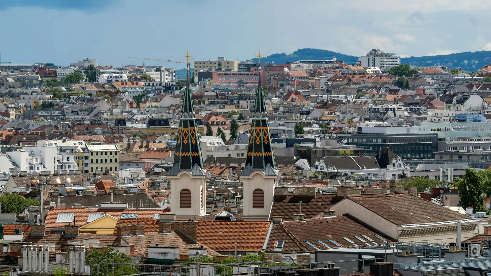 Vienna skyline for car rental city guide driving tour