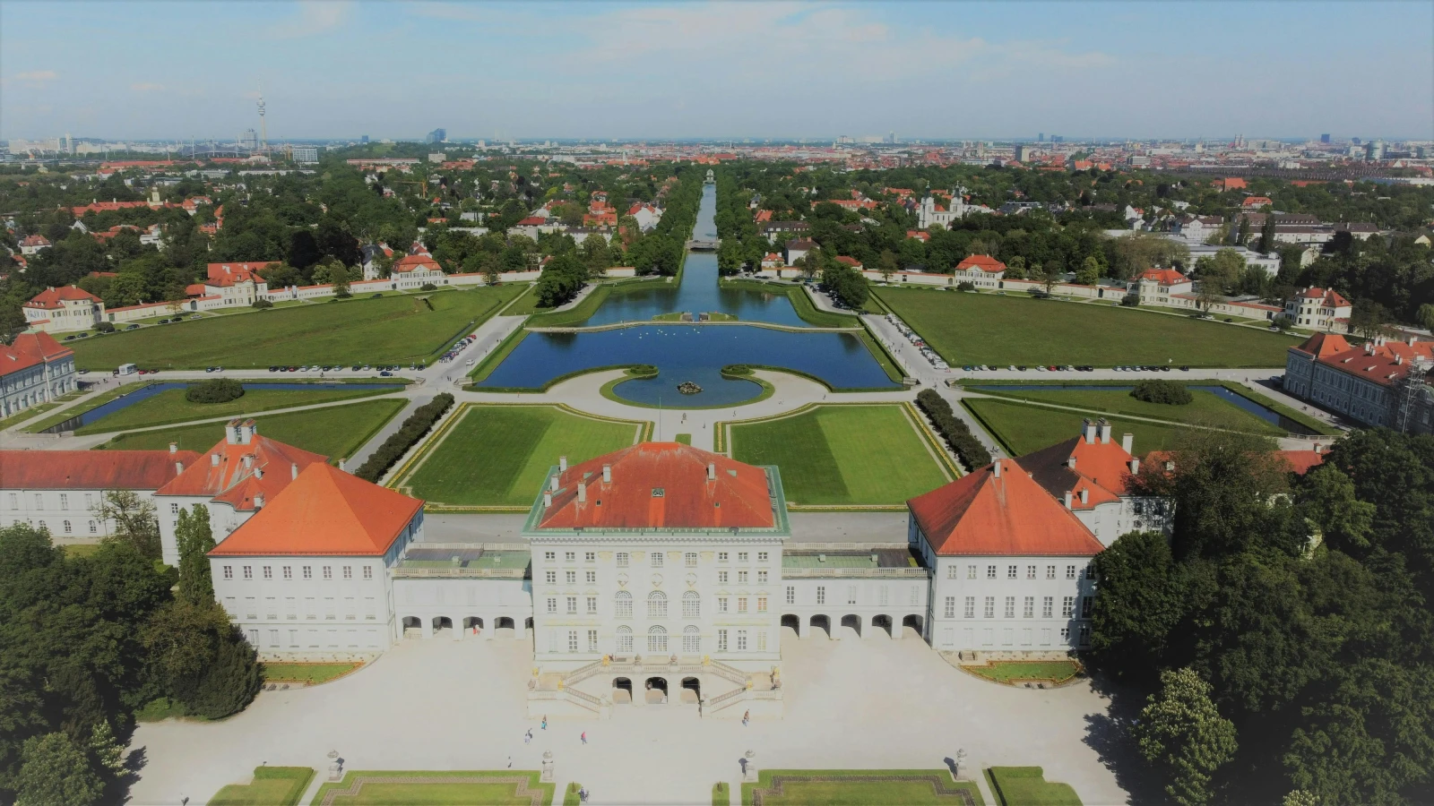 Aerial view of Schönbrunn Palace grounds - parking and access by rental car in Vienna